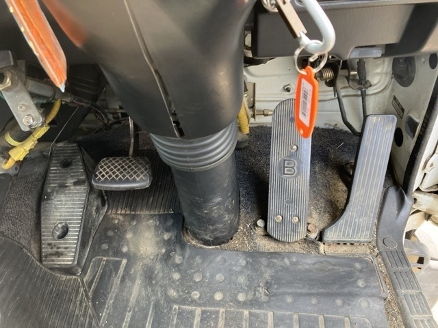 Isuzu FORWARD 1998 8086123-4