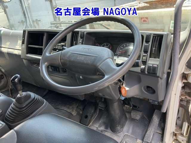 Isuzu FORWARD 2009 8086126-4