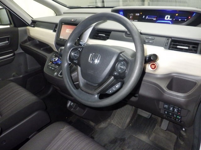 Honda FREED 2019 8079175-3