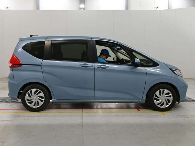 Honda FREED 2022 8079208-3