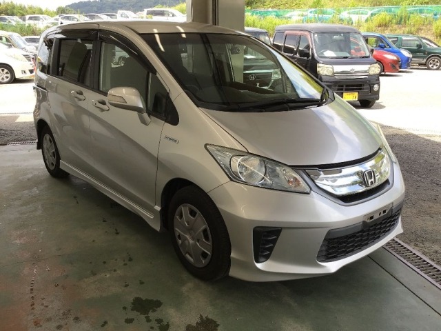 Honda FREED 2012 8079276-3