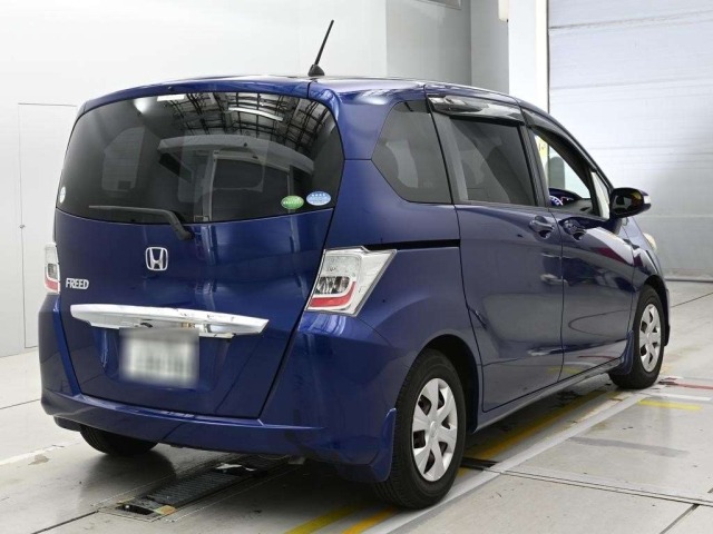 Honda FREED 2013 8079324-1