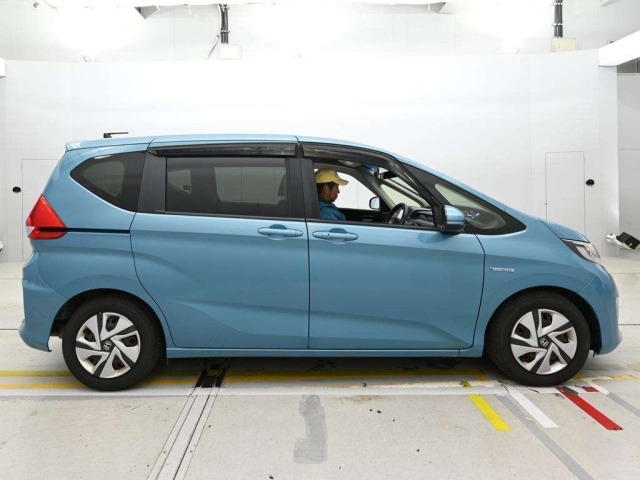 Honda FREED 2016 8079325-3