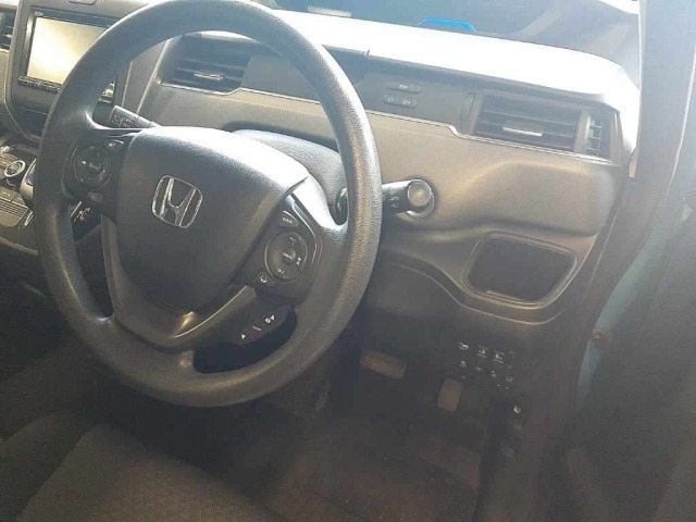 Honda FREED 2016 8079325-9