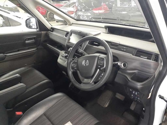 Honda FREED 2018 8079343-9