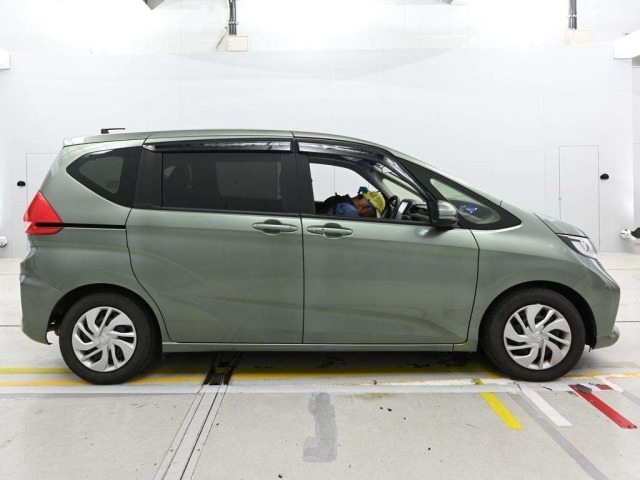 Honda FREED 2022 8079344-3