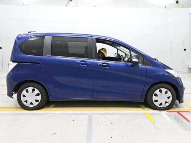 Honda FREED 2015 8079385-3