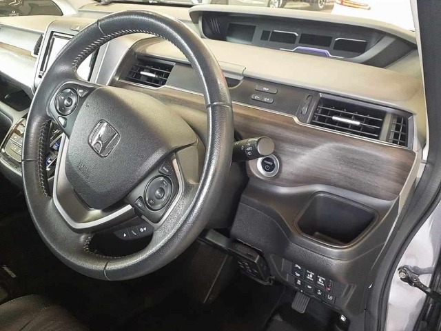 Honda FREED 2017 8079396-9