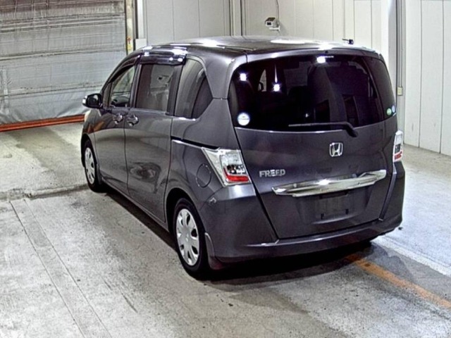 Honda FREED 2013 8079419-1