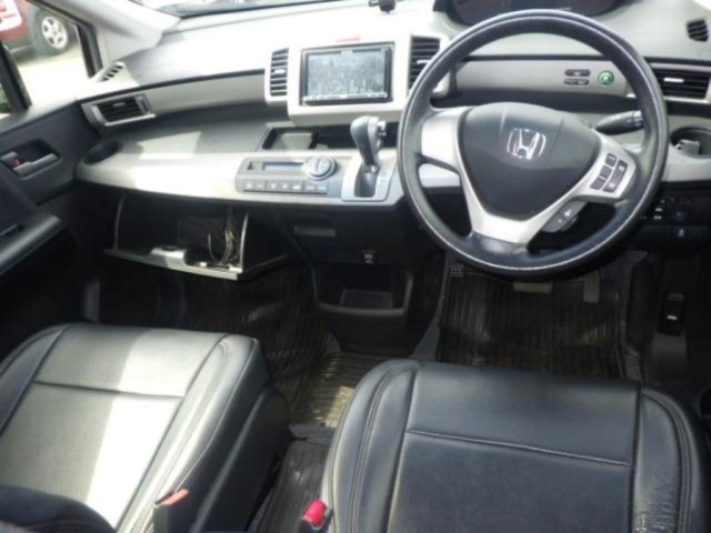 Honda FREED 2013 8079425-3