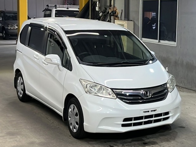 Honda FREED 2013 8079435-4