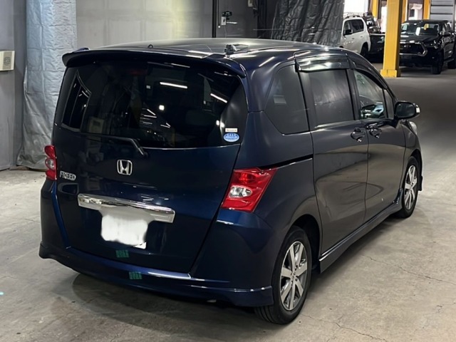 Honda FREED 2011 8079483-5