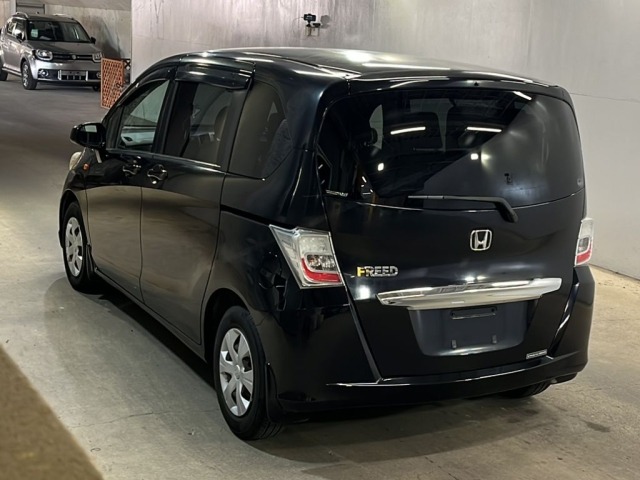 Honda FREED 2013 8079537-1