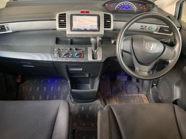 Honda FREED 2013 8079537-3