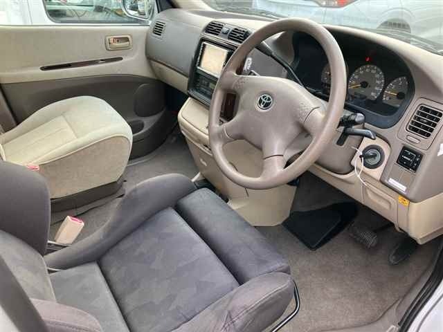 Toyota GRAND HIACE 2004 8084985-7