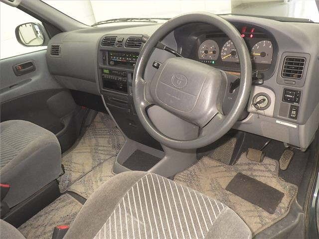 Toyota GRANVIA 1996 8086173-3