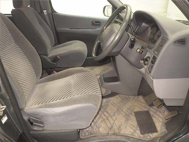 Toyota GRANVIA 1996 8086173-5