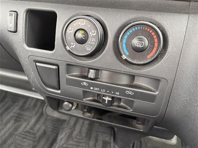 Toyota HIACE COMMUTER 2006 8083233-17