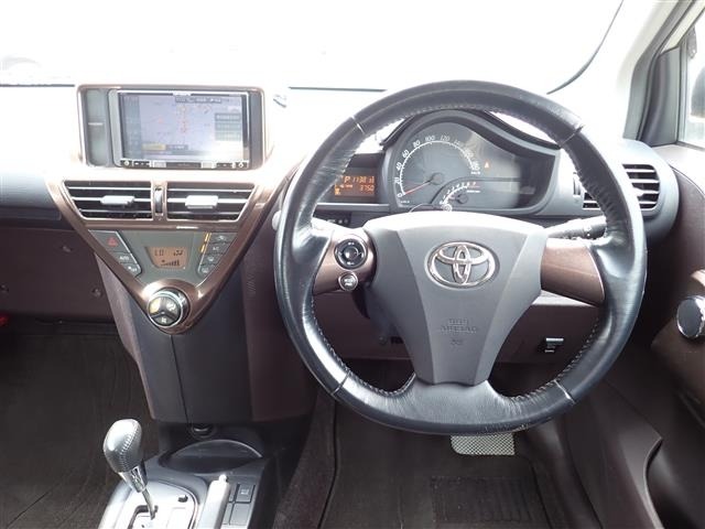 Toyota IQ 2009 8082908-17