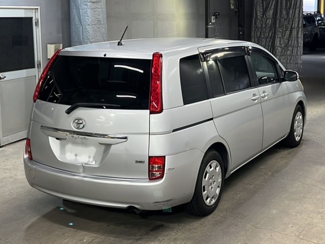 Toyota ISIS 2010 8084806-5