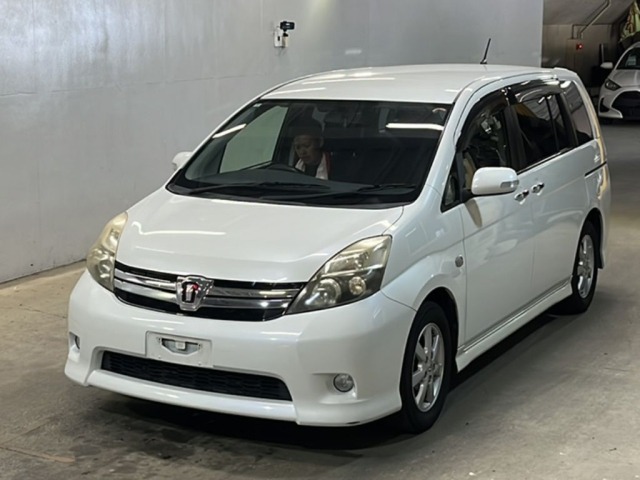 Toyota ISIS 2012 8084809-0