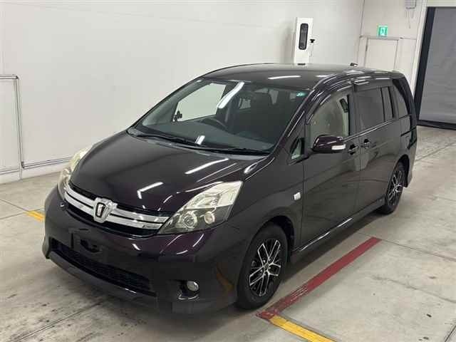 Toyota ISIS 2012 8084812-4