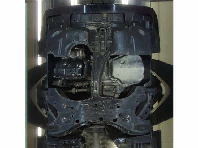 Toyota ISIS 2011 8084816-9