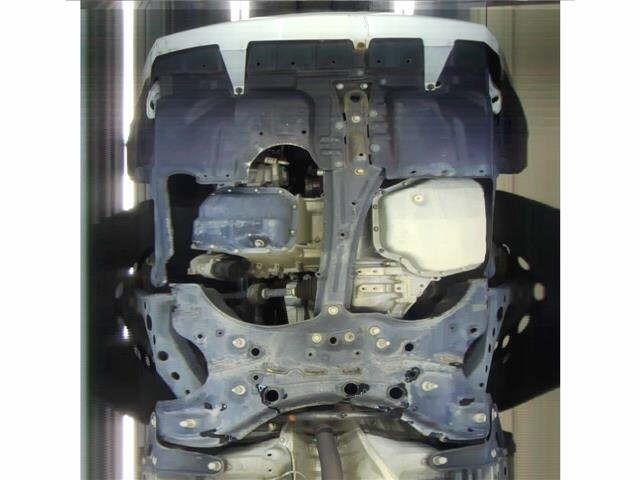 Toyota ISIS 2013 8084817-9