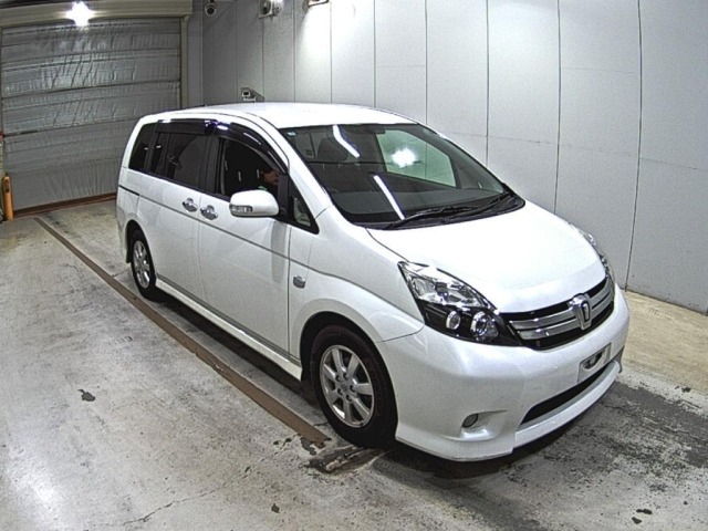 Toyota ISIS 2013 8084819-0