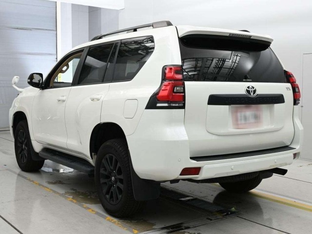 Toyota LAND CRUISER PRADO 2023 8084603-6