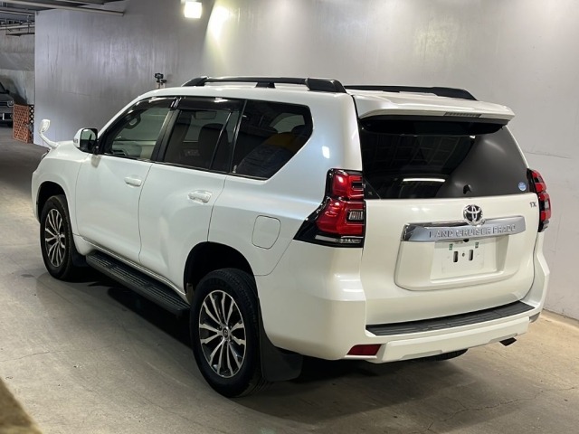 Toyota LAND CRUISER PRADO 2018 8084610-1