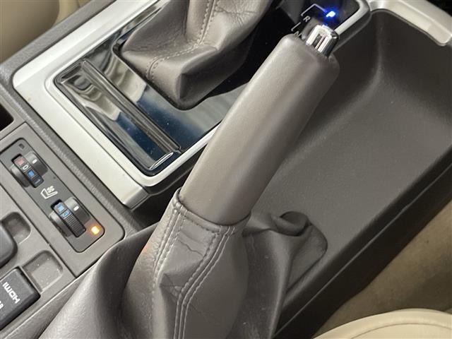 Toyota LAND CRUISER PRADO 2023 8084910-2