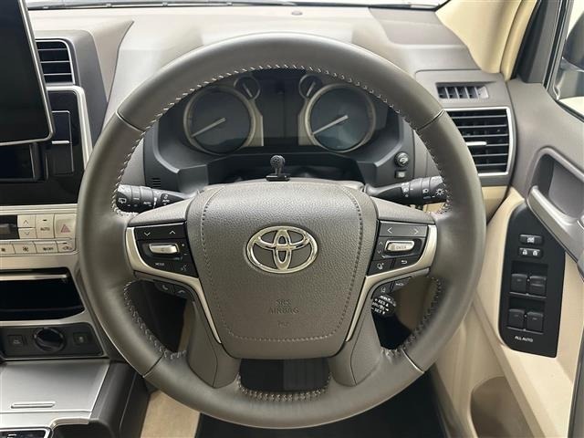 Toyota LAND CRUISER PRADO 2023 8084911-8