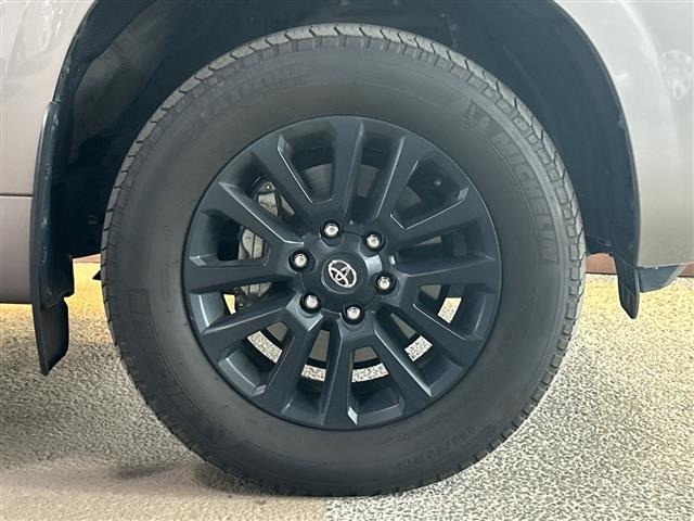 Toyota LAND CRUISER PRADO 2023 8084967-15