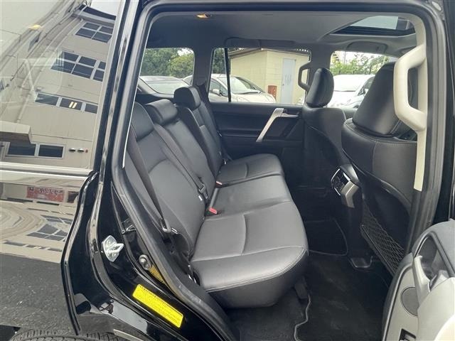 Toyota LAND CRUISER PRADO 2023 8084973-11