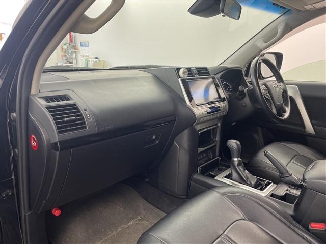 Toyota LAND CRUISER PRADO 2017 8084977-9