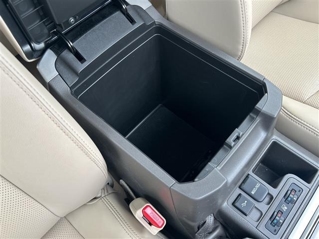 Toyota LAND CRUISER PRADO 2023 8084980-2