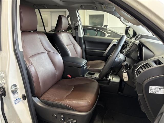 Toyota LAND CRUISER PRADO 2017 8084981-16