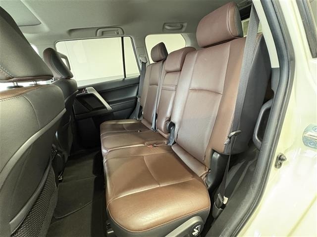 Toyota LAND CRUISER PRADO 2017 8084981-19