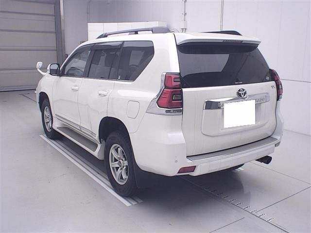 Toyota LAND CRUISER PRADO 2018 8084988-1