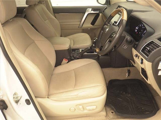 Toyota LAND CRUISER PRADO 2018 8084988-5