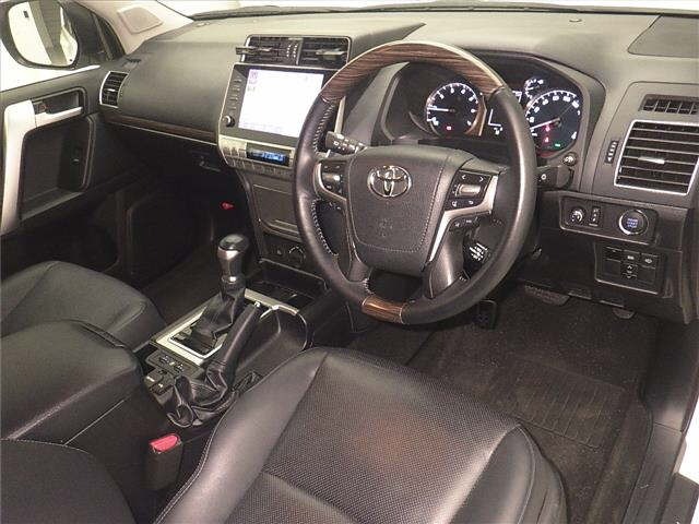 Toyota LAND CRUISER PRADO 2023 8084996-3