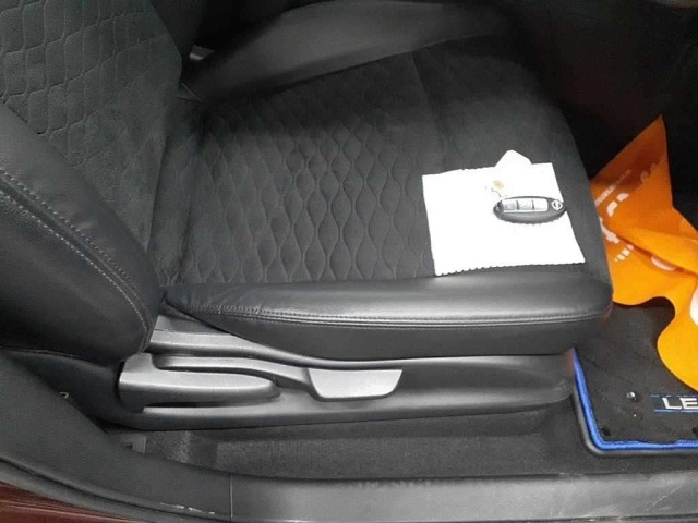 Nissan LEAF 2023 8085071-10
