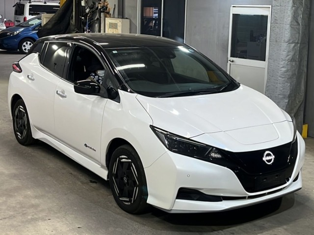 Nissan LEAF 2023 8085078-4