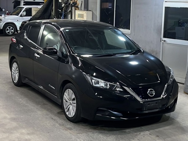 Nissan LEAF 2021 8085086-4