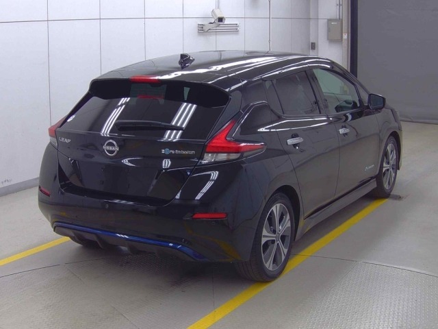 Nissan LEAF 2022 8085093-4