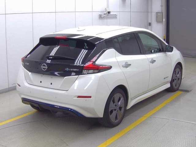 Nissan LEAF 2021 8085094-4