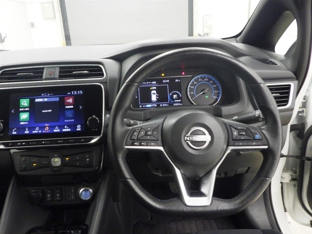 Nissan LEAF 2021 8085094-5