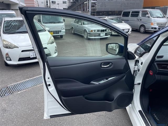 Nissan LEAF 2017 8085194-4