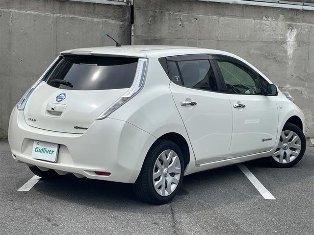 Nissan LEAF 2015 8085286-12